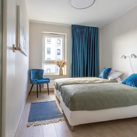 Betty Q4apartments Апартаменты *